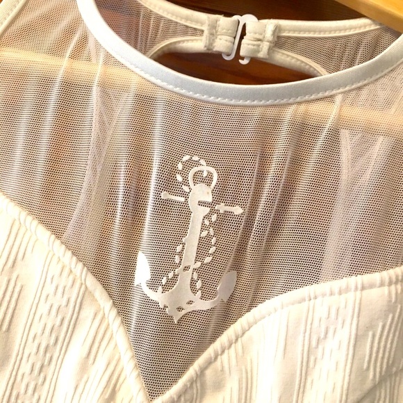 Vintage sexy white one piece bathing suit - Picture 3 of 5